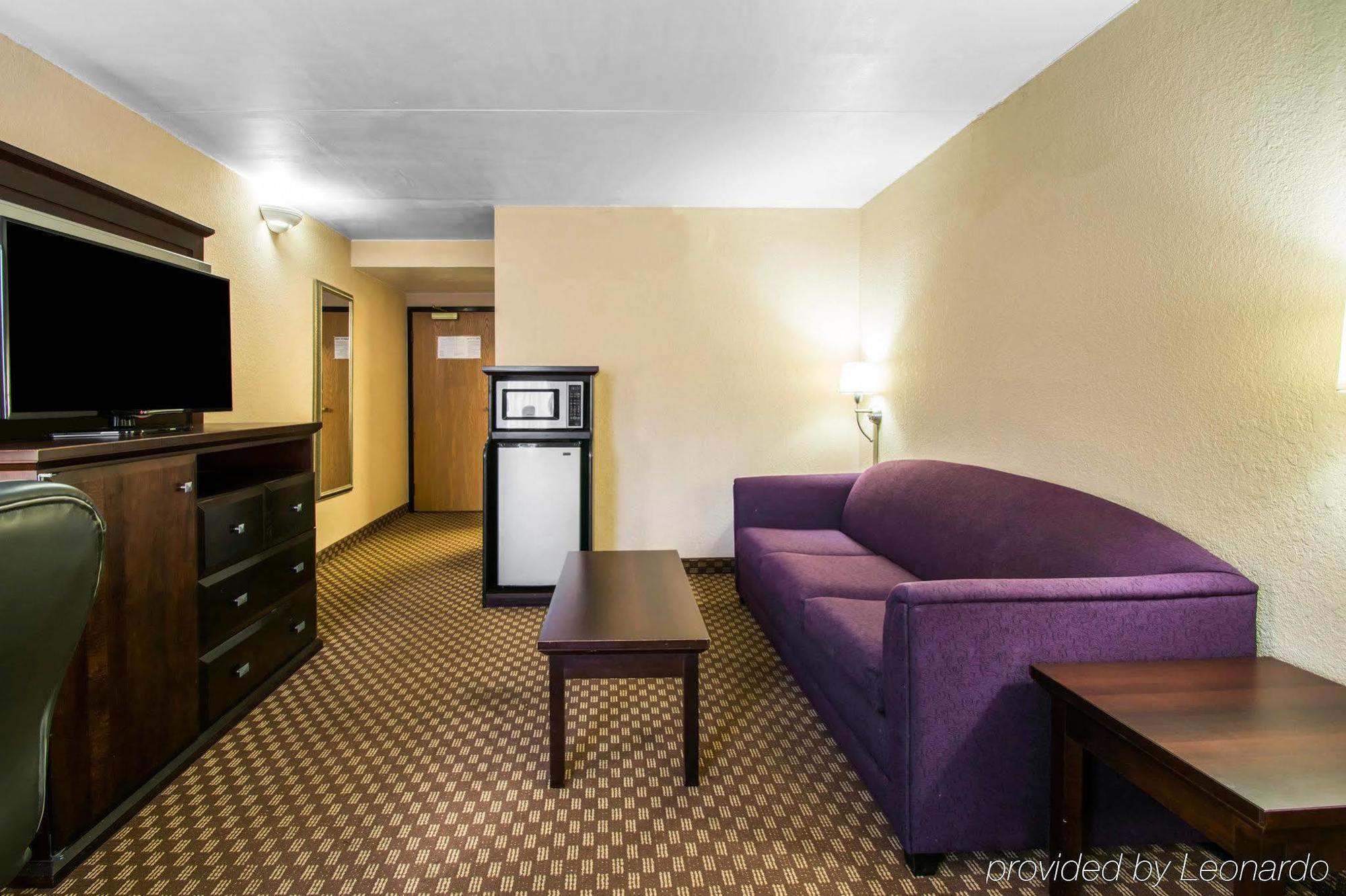 Quality Inn & Suites Tallahassee Ngoại thất bức ảnh