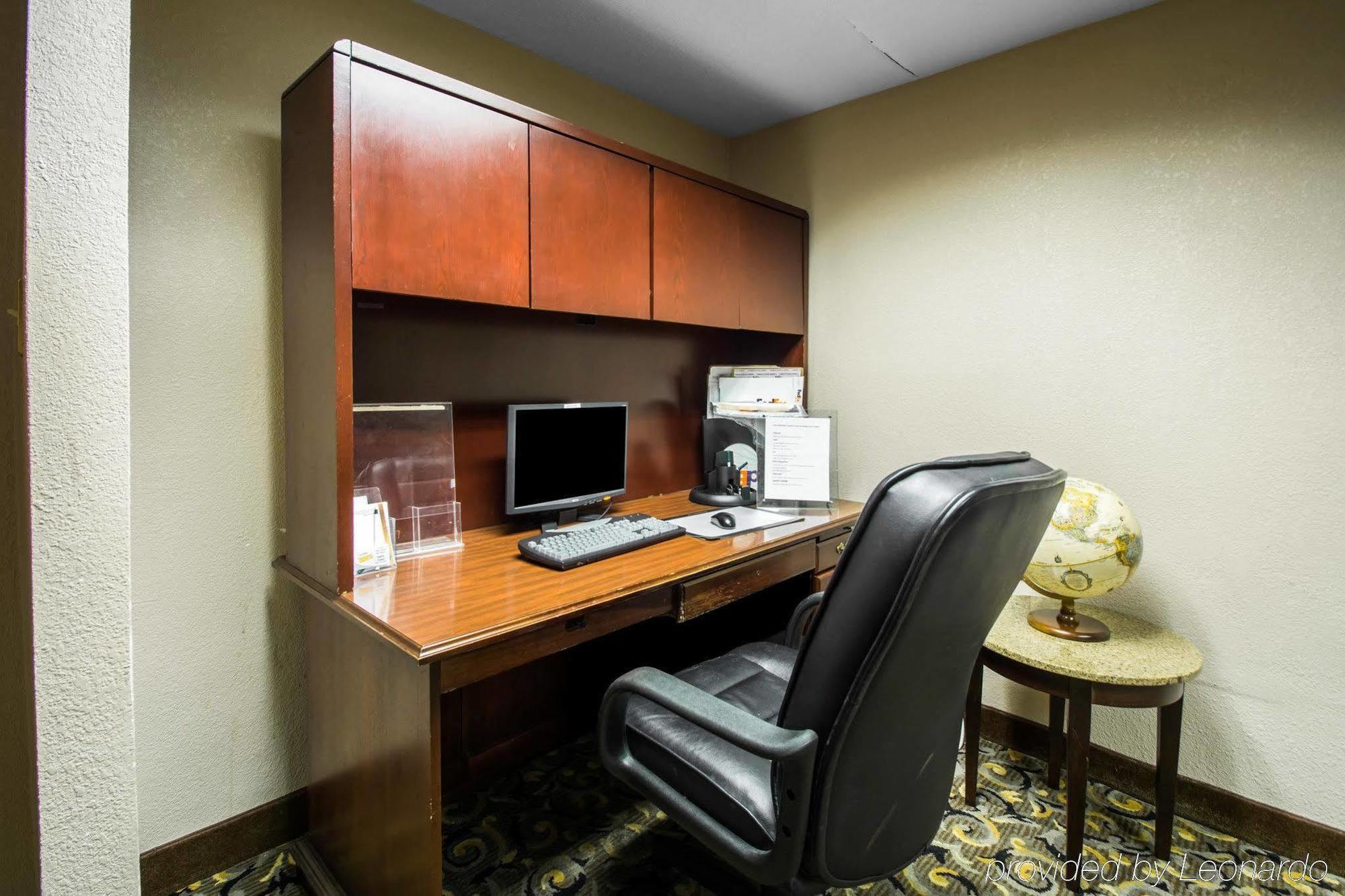 Quality Inn & Suites Tallahassee Ngoại thất bức ảnh