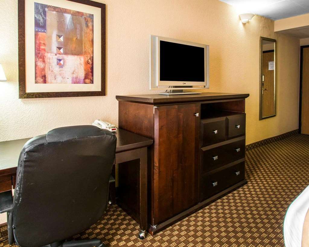 Quality Inn & Suites Tallahassee Phòng bức ảnh